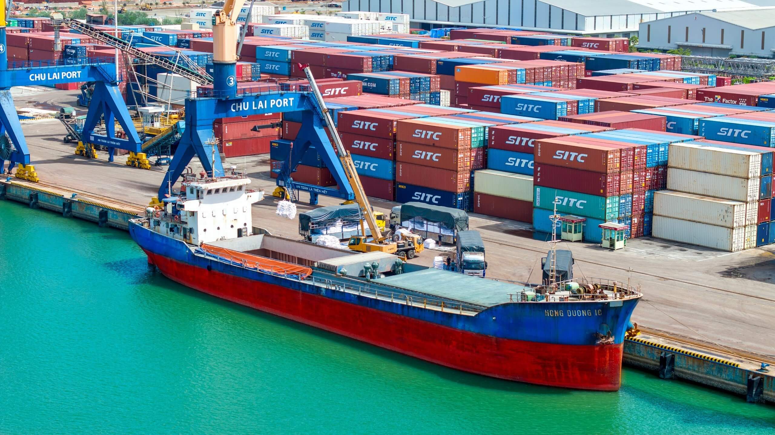 Sản lượng hàng nông, lâm sản xuất khẩu qua cảng Chu Lai tăng mạnh