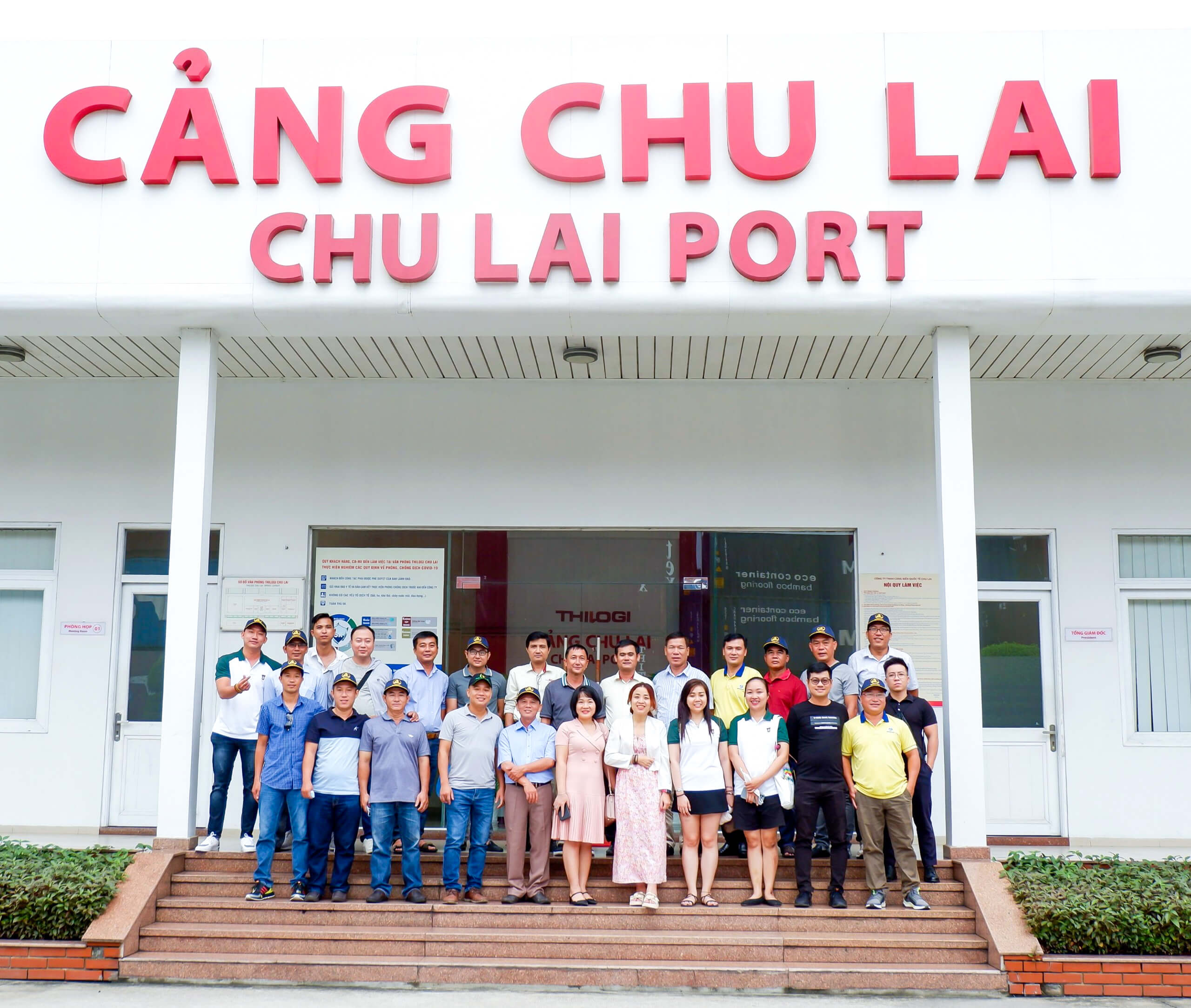 cang-chu-lai-lam-viec-voi-cang-ben-nghe-1.jpg